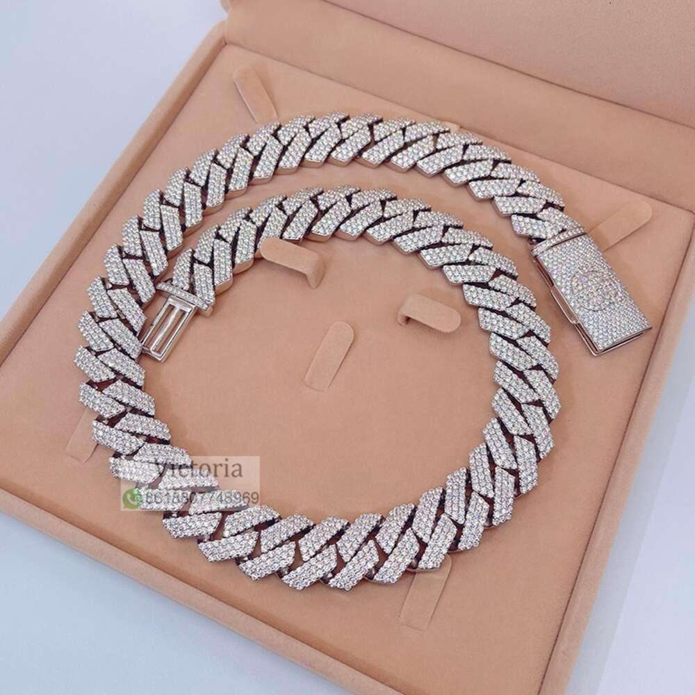 Stylish Custom Name Necklace Iced Out Vvs Moissanite Miami Cuban Chain Hip Hop Necklace