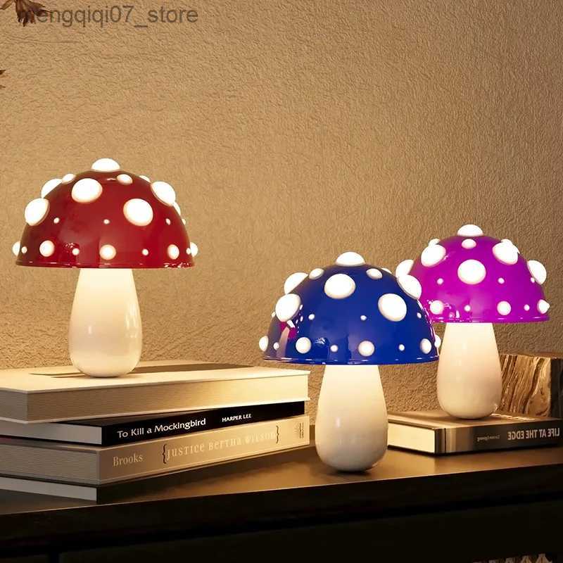 Lamps Shades Ins Decorative Small Mushroom Table Lamp Bedroom Bedside Study Dormitory Atmosphere Desk Light USB Rechargeable Night Light Gift L240311