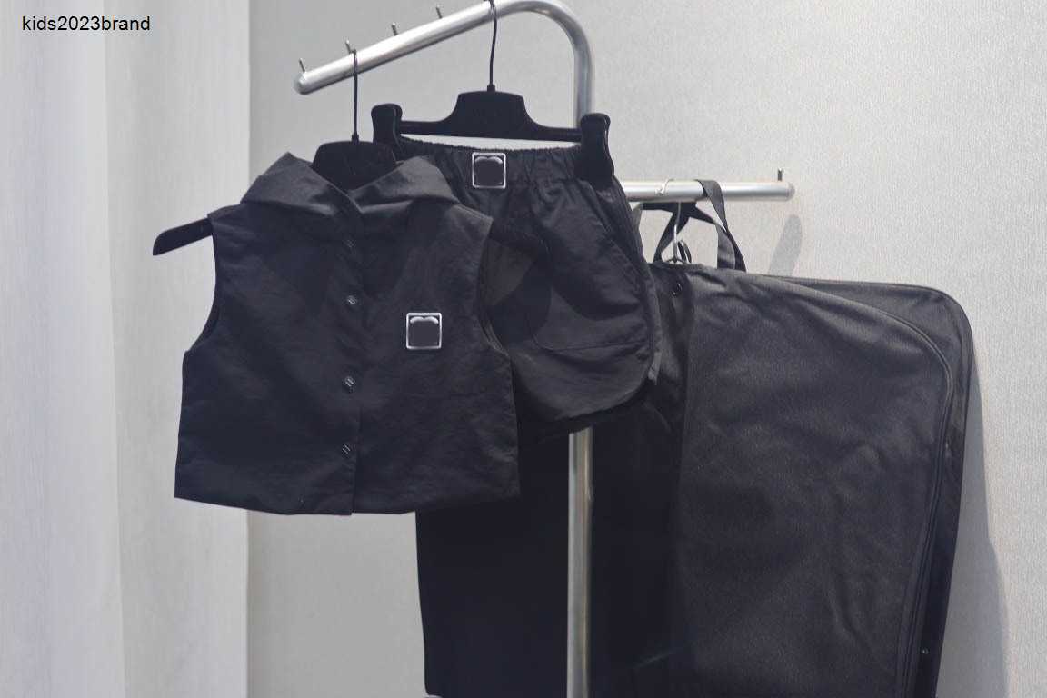 New kids tracksuits Summer baby two-piece set Size 100-160 CM Embroidered logo Sleeveless hooded vest and shorts 24Mar