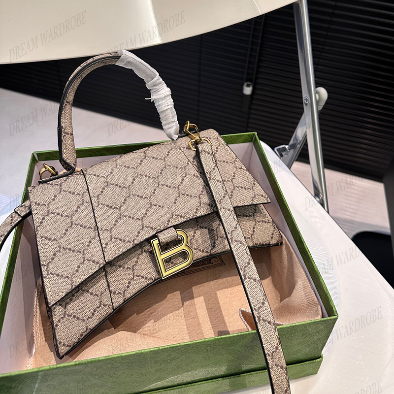 Co-branding designer bags men womens fashion crossbody top handle bags letter shoulder bag small purses best classic ladies handbags with box