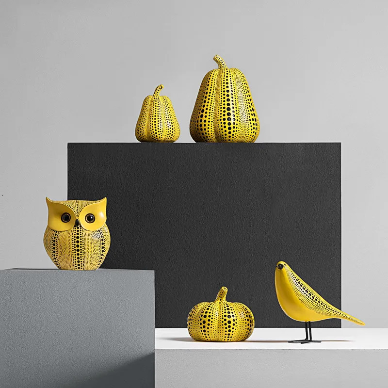 Pumpkin Kusama Yayoi Ornaments Modern Sculpture Polka Dot Owl Bird Art Home Interior Decoration Office Arts Wedding Christmas 240301