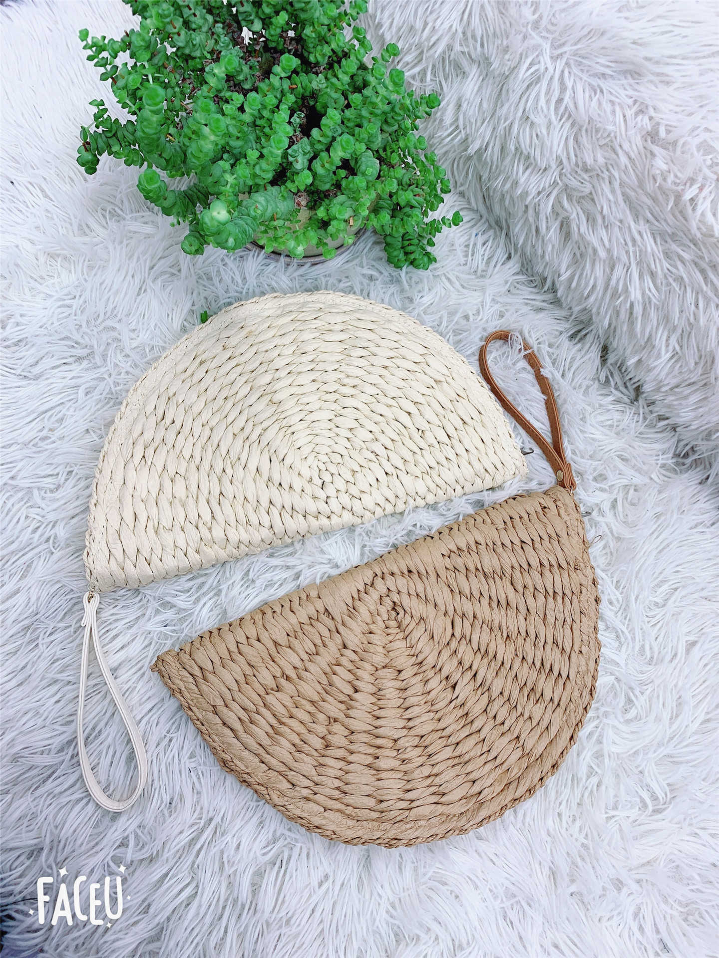 Paper Embryo Hand Bag Straw Woven 240312