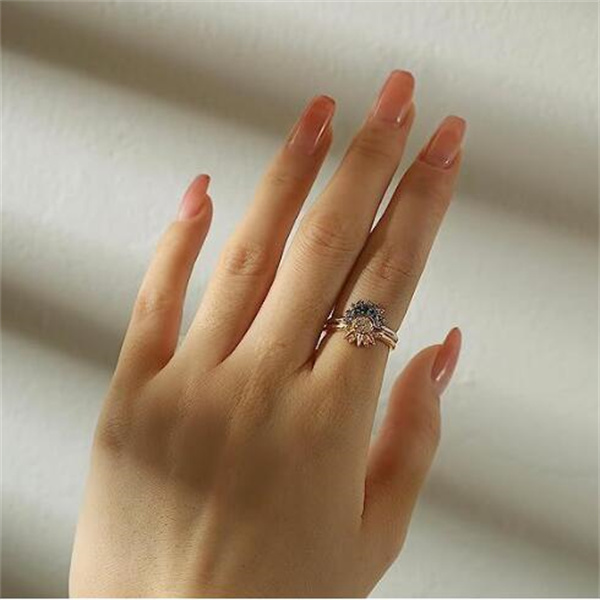 2pc/set Summer Couple Ring Set Sky Blue Sparkling Moon and Sun Ring 2024 New Women's Stackable Finger Set Engagement Jewelry