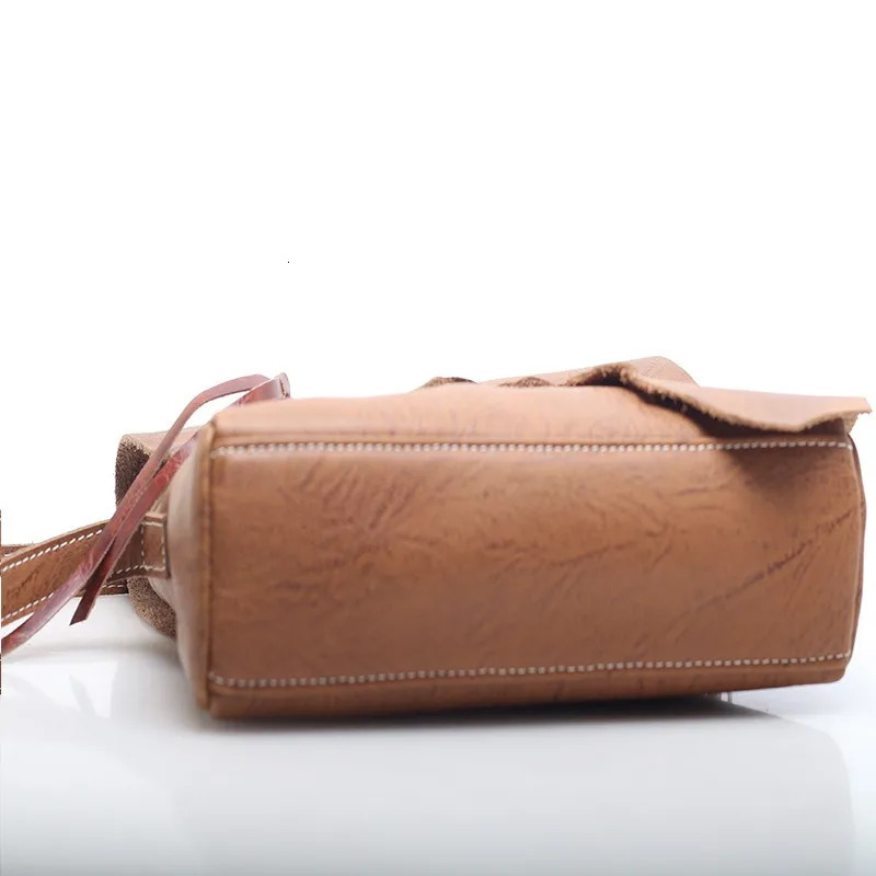 Zency Womens Vintage Classic Cowhide Leather Messenger bag Fashion Ladies Woven Irregular Flap Handbag Crossbody Bag Satchel 240307