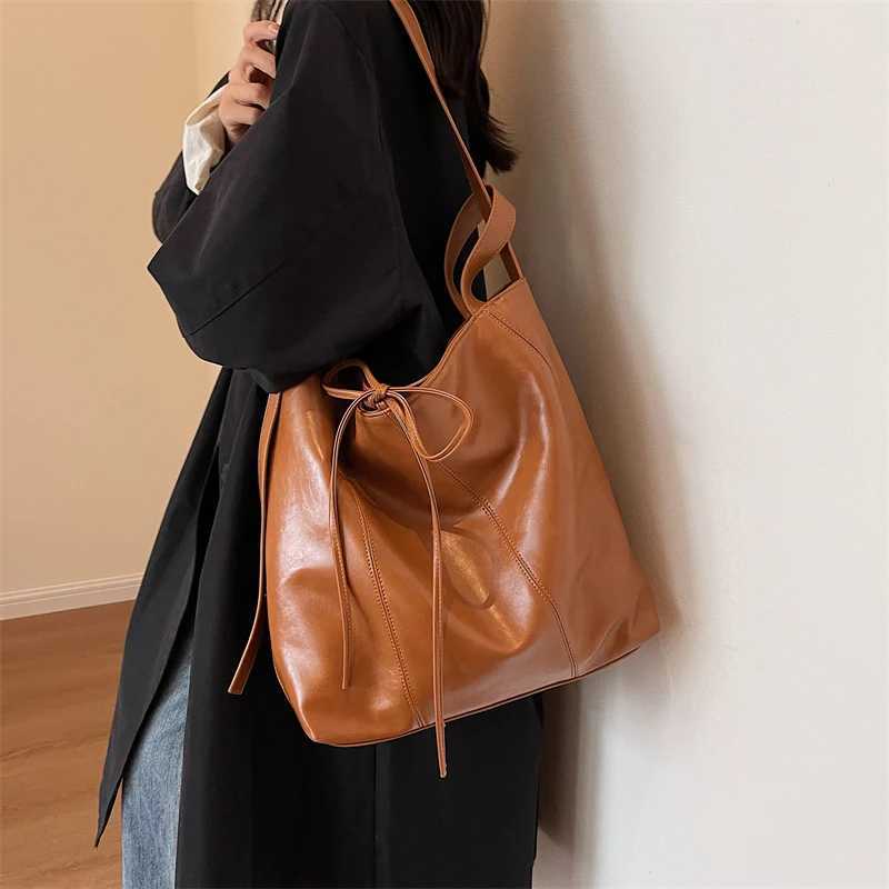 Shoulder PU Leather Bags for Women 2024 Winter Fashion Designer Trend Big Underarm Bag Lady Solid Color Handbags