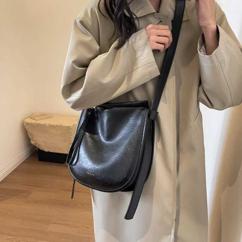 HBP Small Pu Leather Shoulder Bags For Women New Fashion Retro Trend Designer Crossbody Underarm Bag Handbags