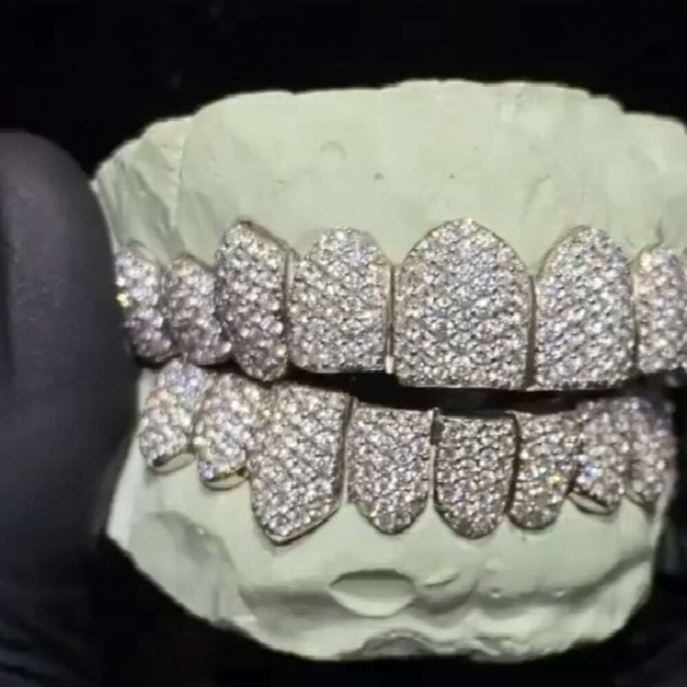 Custom Made Personalized Vvs/vvs1 Moissanite Diamond Mens 925 Sterling Silver Hip Hop 14k White Gold Iced Out Grillz