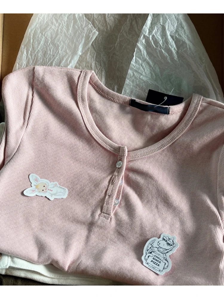 Vintage Button Ribbed Long Sleeve Tees Women Autumn Casual Round Neck Pink Cotton Y2k Tops Vintage Sweet Slim T Shirt For Women 240228