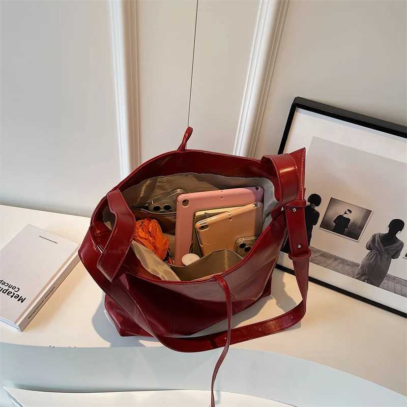 Shoulder PU Leather Bags for Women 2024 Winter Fashion Designer Trend Big Underarm Bag Lady Solid Color Handbags