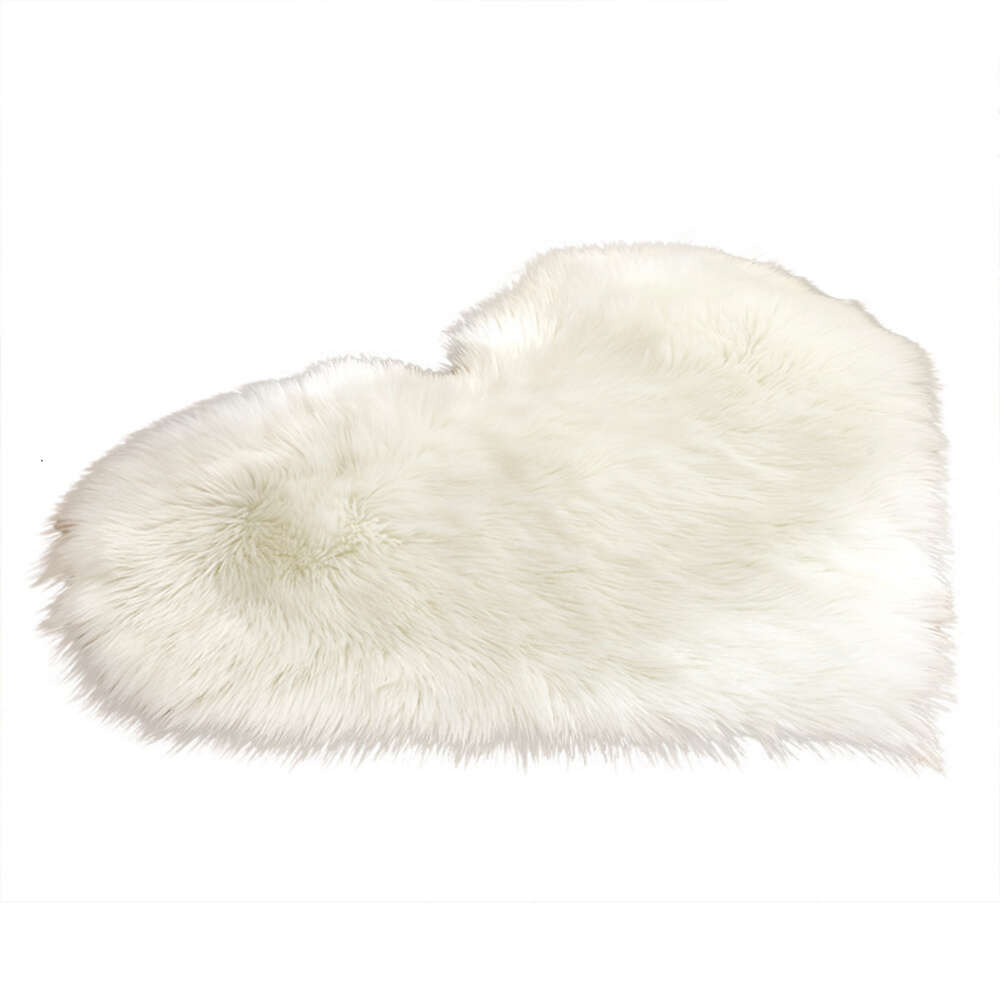 Australian Imitation Wool Heart-shaped Carpet Floor Mat, Cute Peach Heart Long Plush Cushion, Home Decoration