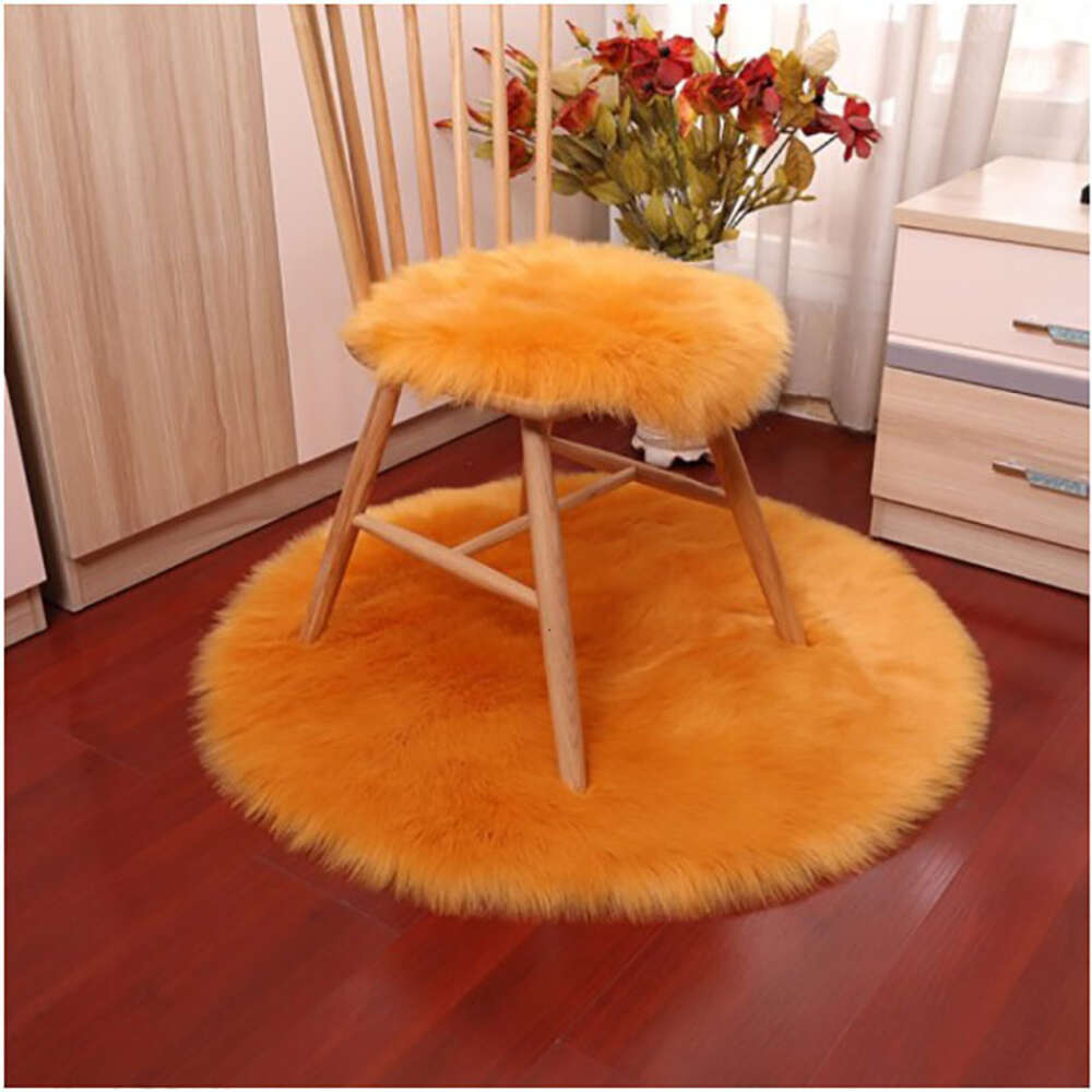 Round White Imitation Wool Acrylic Carpet, Thickened Long Plush Baby Bedroom Floor Mat, Home Window Decoration Carpet