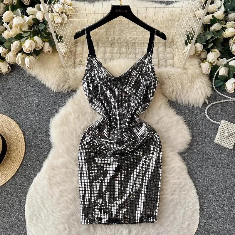 Casual Dresses Summer Fashion Light Luxury Temperament V-neck Celebrity Suspender Dress Womens High-waist Slim Sequined A-line Skirt