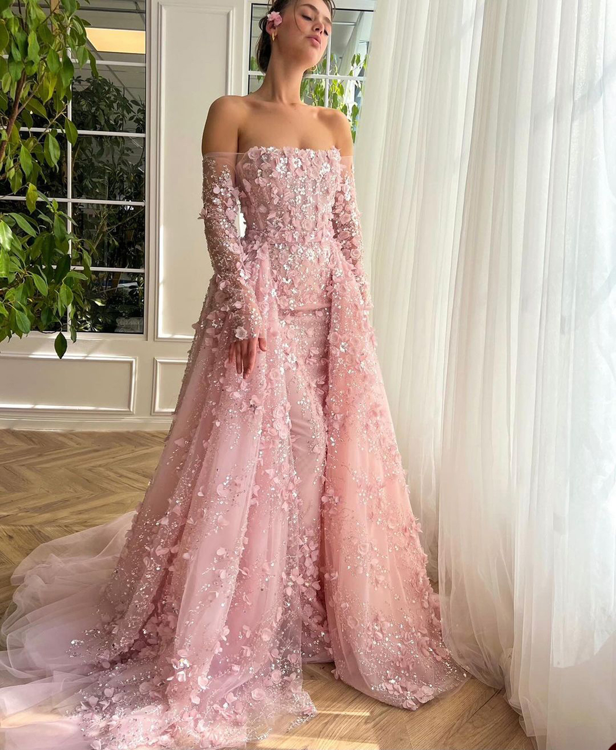 Romantic Off Shoulder Evening Dresses Sequins Mermaid Prom Gowns with Overskirts 3D-ral Appliques Long Sleeve Custom Made Party Dress