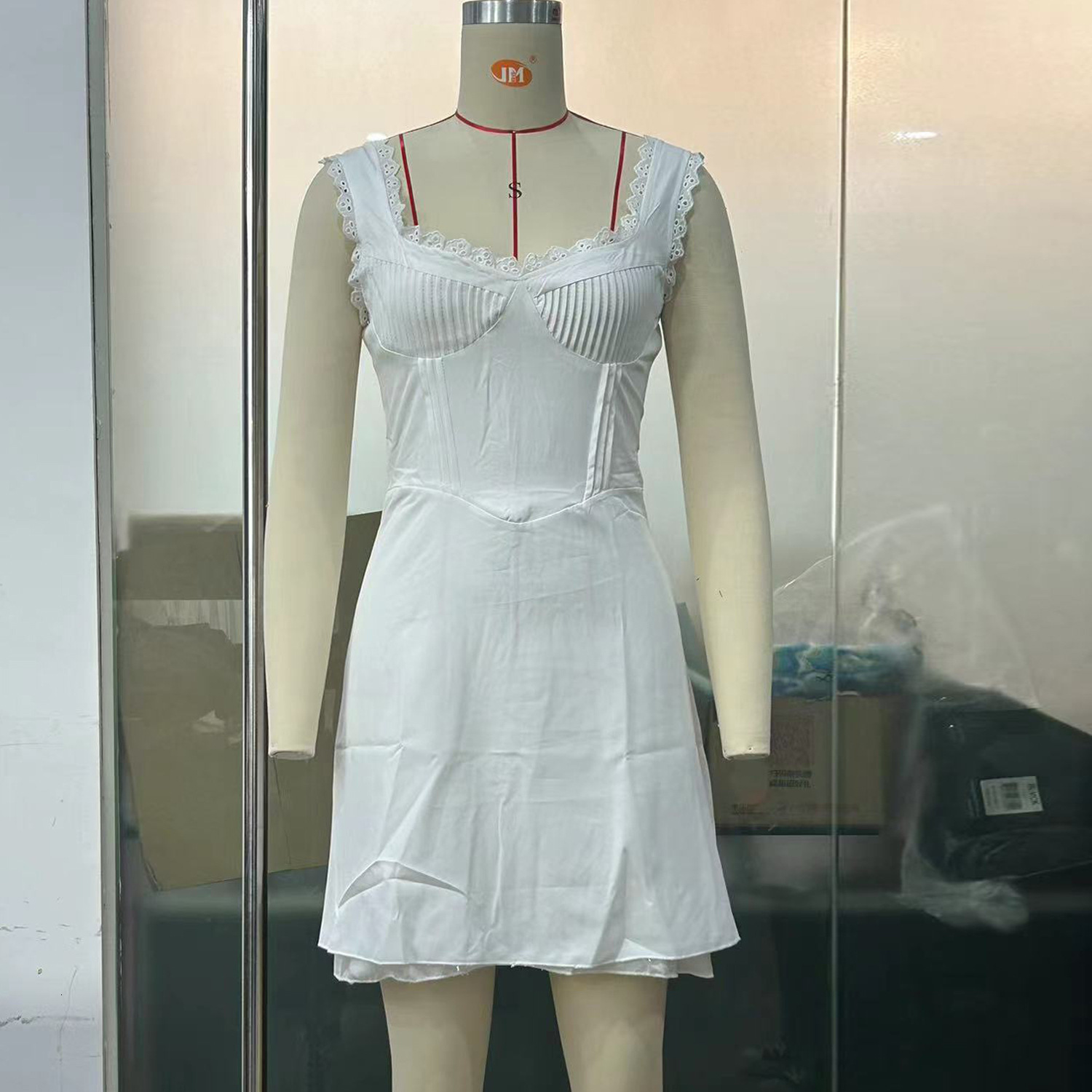 Womens hollowed out lace suspender dress New sexy backless hot girl dress women SU3119 230130