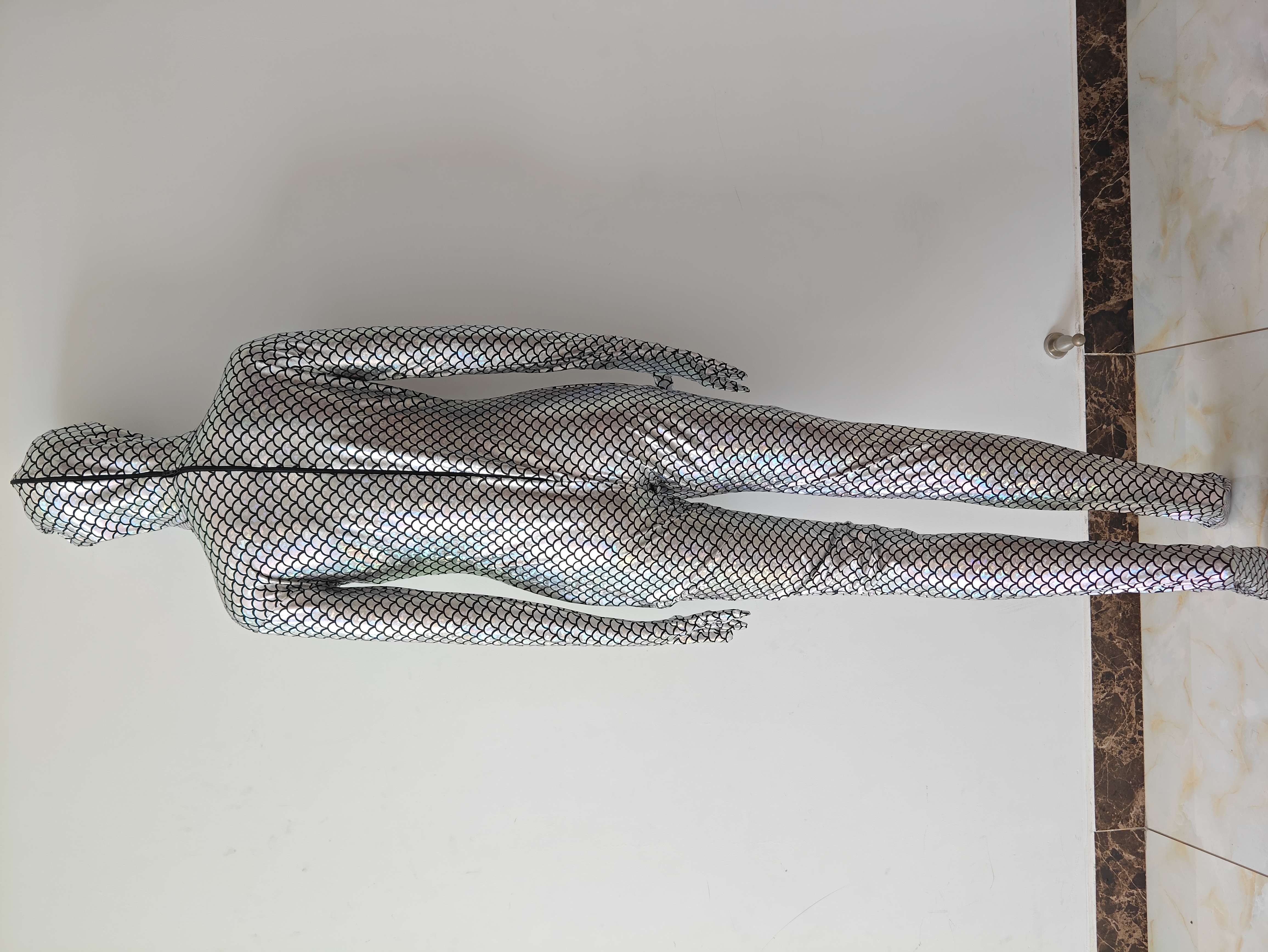 Halloween cosplay shiny catsuit costume Silver Colorful Fish Scales patterns tights jumpsuit full Bodysuit Zentai Suits Fancy