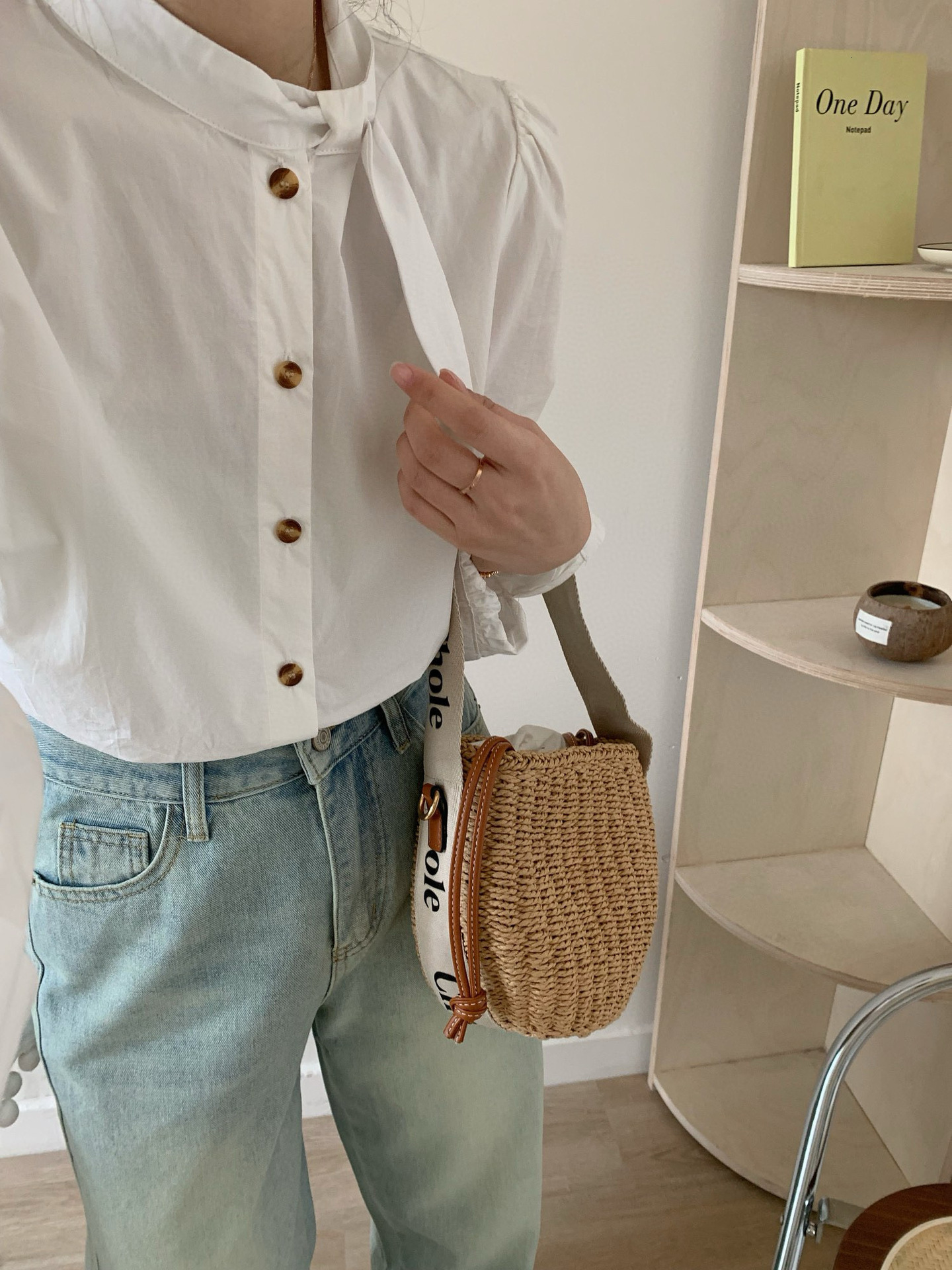 Women's Blouses Shirts Cotton Linen Women's Shirt White Long Sleeve Button Fashion Women Shirts Spring Autumn Basic Fashion Top Female Cardi