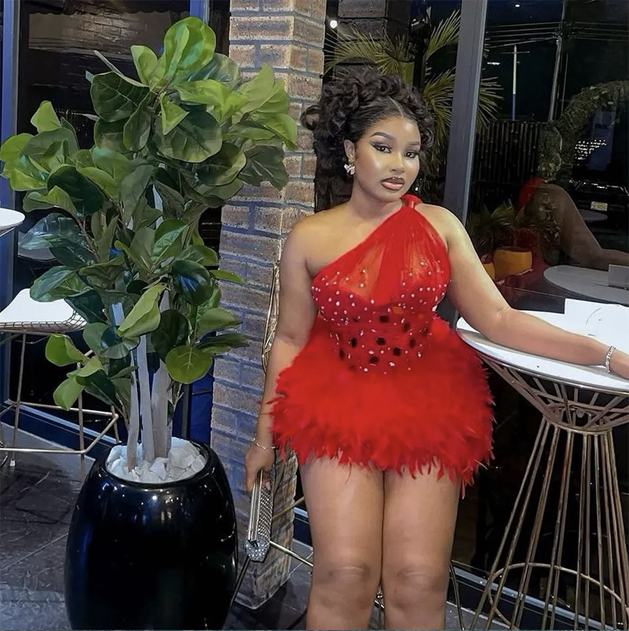 Red Short Sexy Prom Dress for Black Girls Beads Feathers Gonna Tail Formal Evening Dresses Vestidos De Gala es