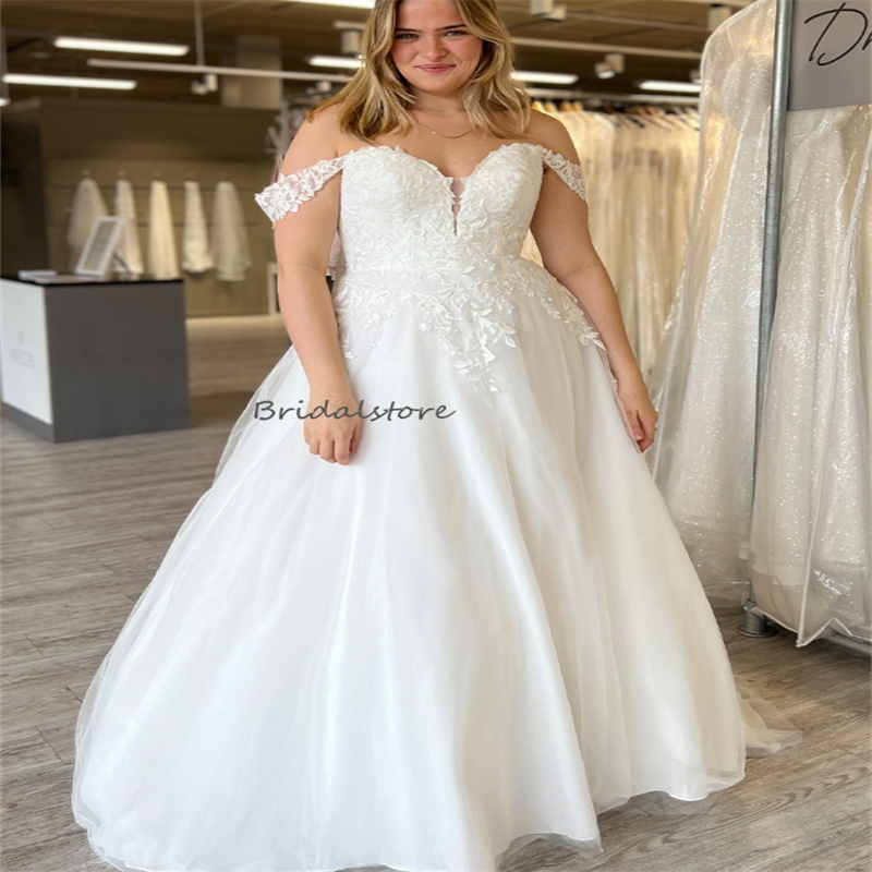 Fancy Plus Size Wedding Dress Off Shoulders Appliques Lace A Line Country Bridal Gowns Elegant Corset Sweep Train Civil Garden Robe De Mariee 2024 Ves