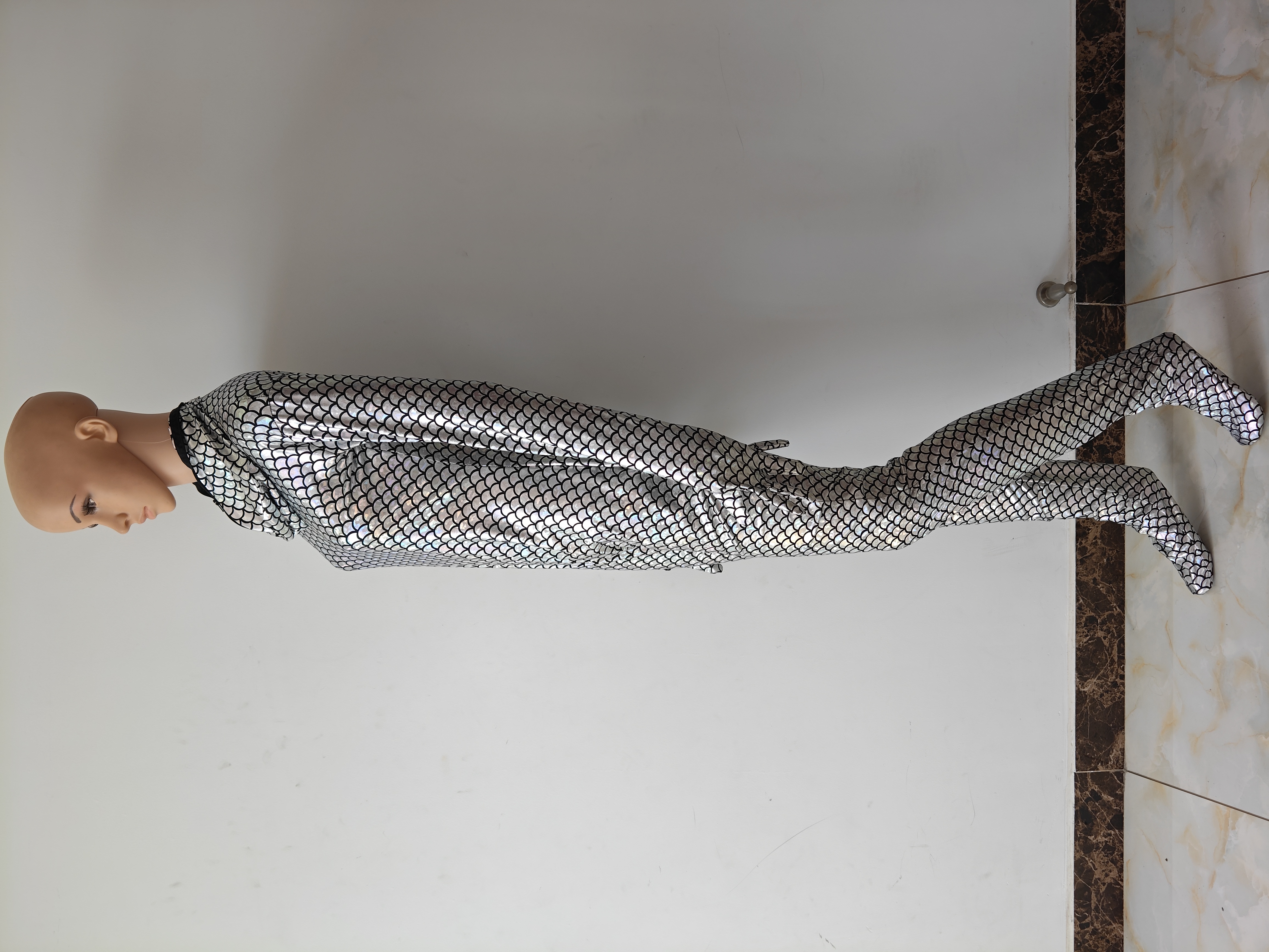 Halloween cosplay shiny catsuit costume Silver Colorful Fish Scales patterns tights jumpsuit full Bodysuit Zentai Suits Fancy