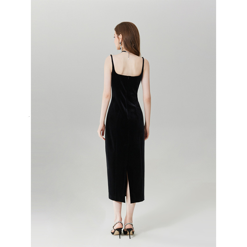 Summer Women Black Spaghetti Strap Bandage Dress Sexy Sleeveless Belt Buttons Celebrity Bodycon Club Midi Party Dress 210625wtt