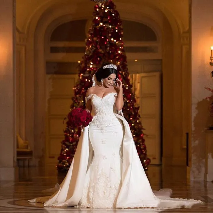 African Elegant Beaded Lace Dresses With Detachable Train Off Shoulder Mermaid Bridal Gowns Applique Ivory Satin Wedding Dress