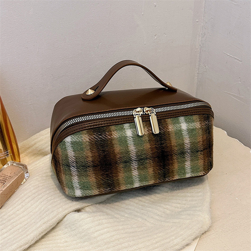 Women Fashion Evening Bags Large Opening High-Capacity Organ Pillow PU leather Makeup Organizer Portable Women Cosmetic Storage Bag Tote 3AB