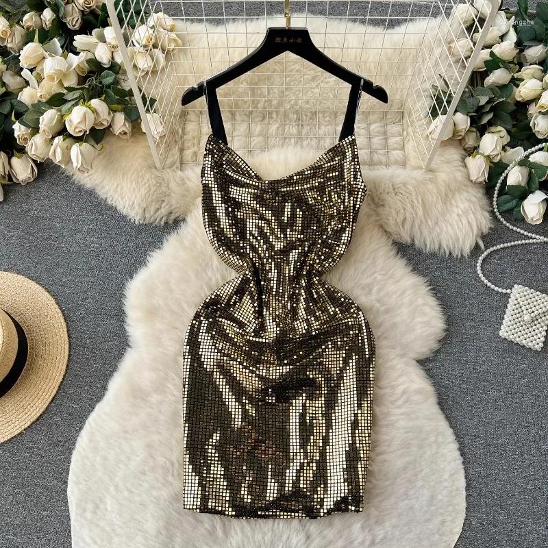 Casual Dresses Summer Fashion Light Luxury Temperament V-neck Celebrity Suspender Dress Womens High-waist Slim Sequined A-line Skirt