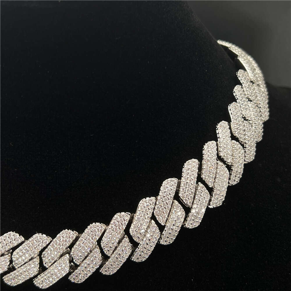 Hip Hop Cuban Link Chain Fine Jewelry Necklaces Chains Iced Out Chains Moissanite Necklace