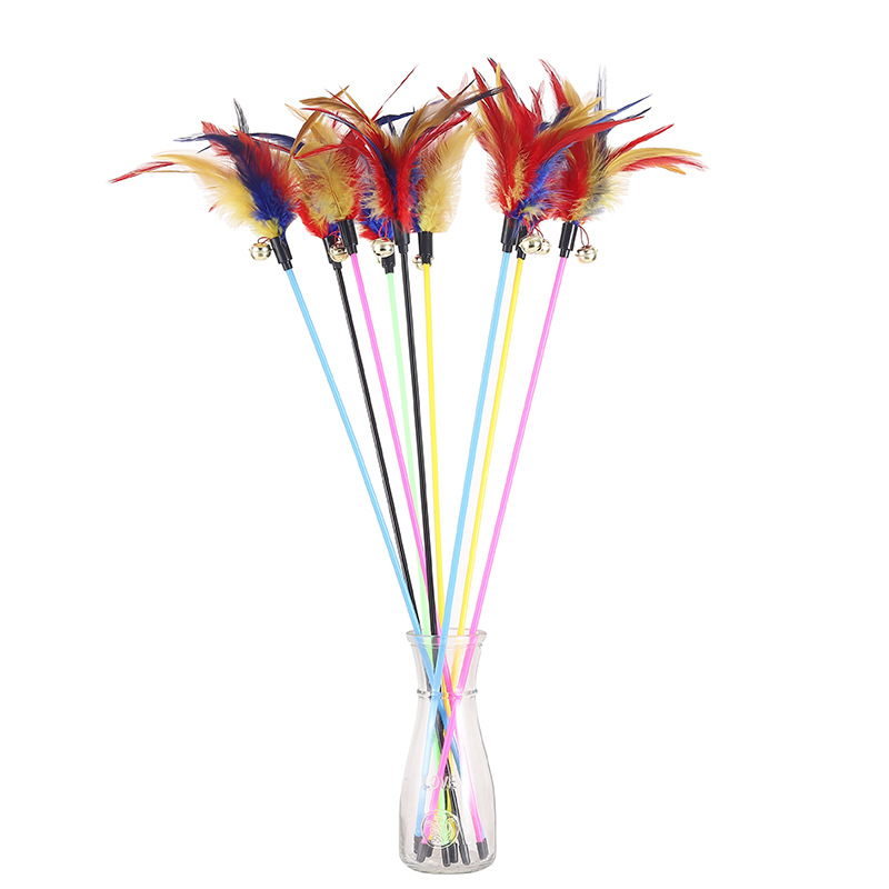 Pet toys cat toys simulate colorful feathers attract cats to interact and consume the energy of pet play