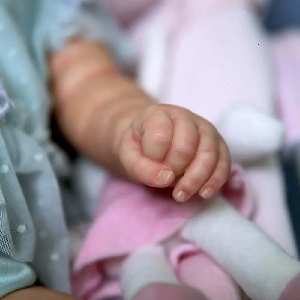 Maddie Bebe Reborn Girls Full Body Silicone Vinyl born Baby Dolls For Familys Christmas Gift reborn 240227