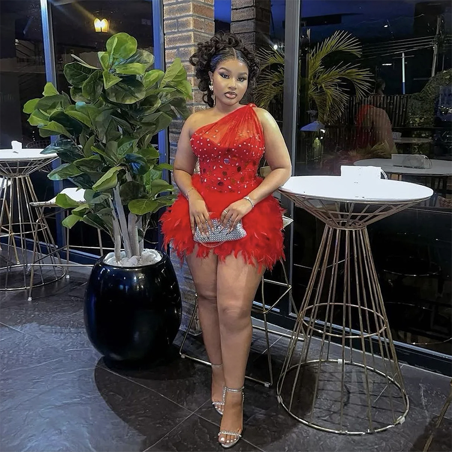 Red Short Sexy Prom Dress for Black Girls Beads Feathers Gonna Tail Formal Evening Dresses Vestidos De Gala es