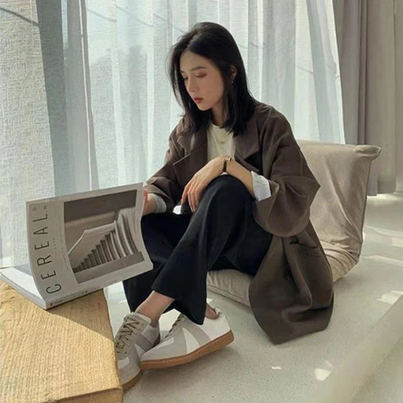 Vintage Blazers Women Elegant Solid Loose Coat Spring Fall Casual Oversized Suit Office Lady Work Long Sleeve Minimalist Jacket 240306