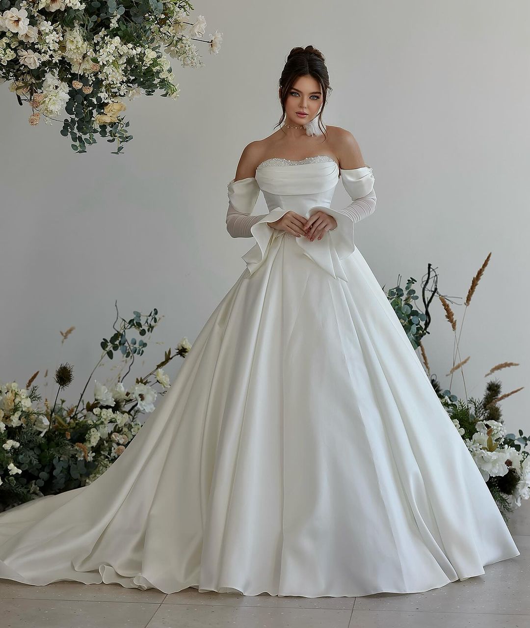 Elegant Plus Size A Line Wedding Dresses Strapless Tiered Satin Pearls Beaded Long Sleeves Sweep Train Beach Boho Bridal Gowns For Wedding Party Custo