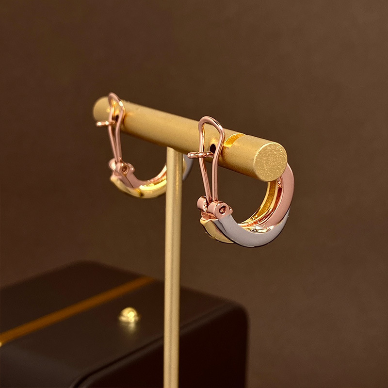 Classic pop color preserving love earrings New fashion trend lovers three-color gold C-shaped women Hoop & Huggie earrings