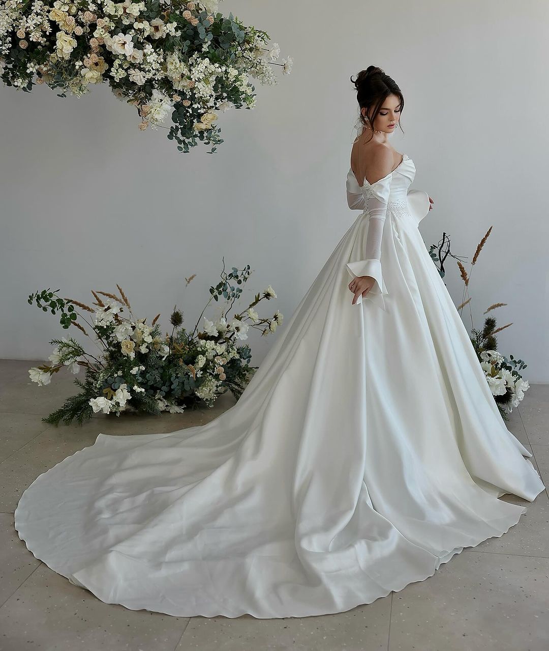 Elegant Plus Size A Line Wedding Dresses Strapless Tiered Satin Pearls Beaded Long Sleeves Sweep Train Beach Boho Bridal Gowns For Wedding Party Custo