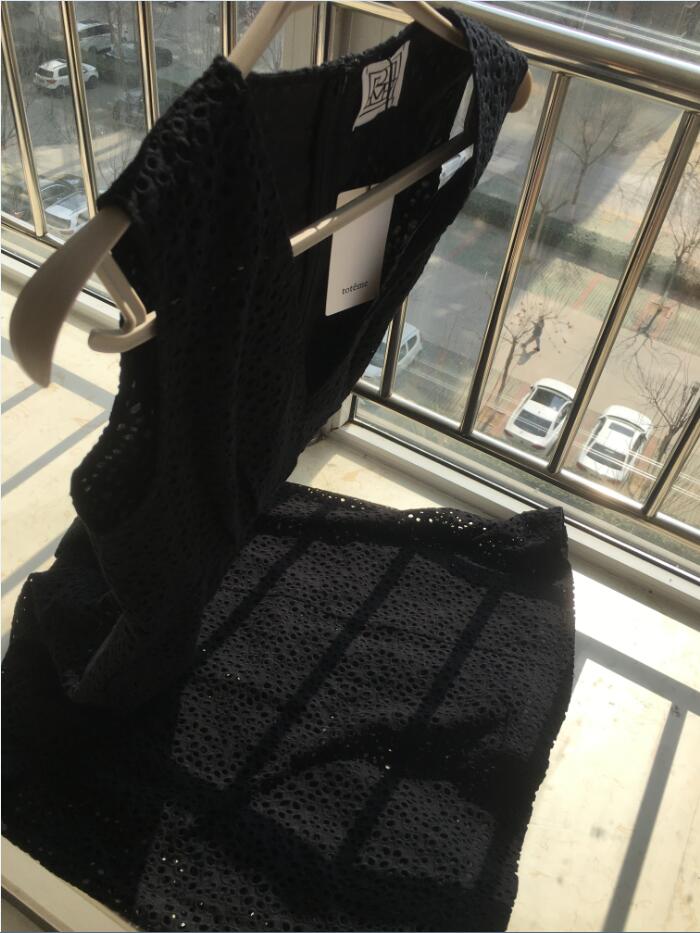 2024 Spring/Summer New Totem Feng Shui Dissolved Flower Embroidery Basic V-neck Hollow Versatile Dress