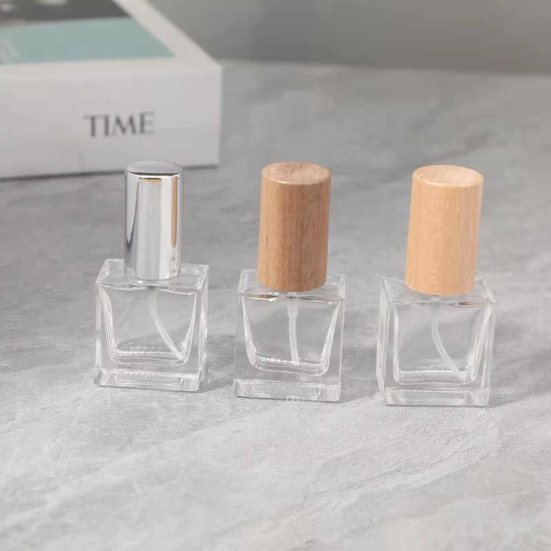 10ml Square Glass Spray Dispenser Cosmetic Packaging Empty Bottle Liquid Pressing Sprinkler Perfume Bottle