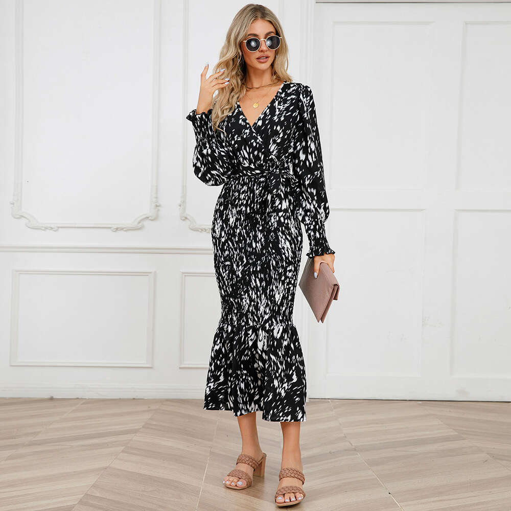 2024 Women's New Slim Fit Style V-neck Belt Printed Skirt Long Fishtail Dress Explosion