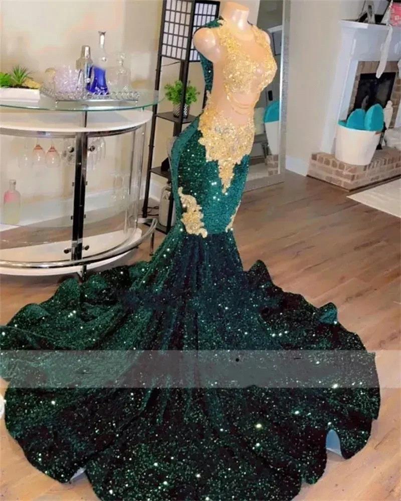 Sparkly Dark Green Mermaid Prom Dresses For Black Girls Golden Lace Appliques Beads Tassels Velvet Sequins Party Gown BC18147