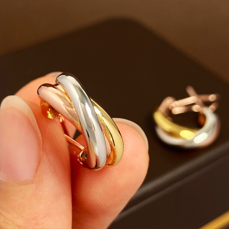 Classic pop color preserving love earrings New fashion trend lovers three-color gold C-shaped women Hoop & Huggie earrings