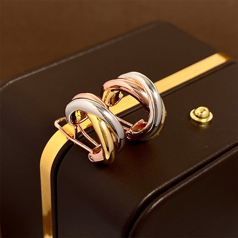 Classic pop color preserving love earrings New fashion trend lovers three-color gold C-shaped women Hoop & Huggie earrings