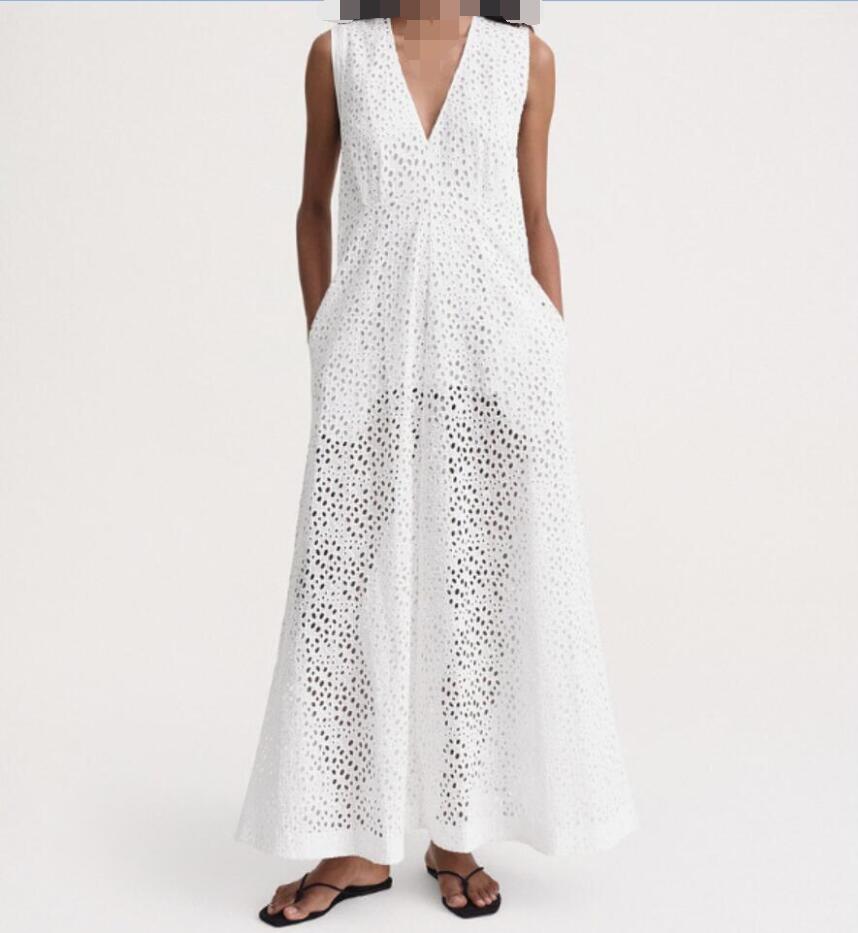 2024 Spring/Summer New Totem Feng Shui Dissolved Flower Embroidery Basic V-neck Hollow Versatile Dress