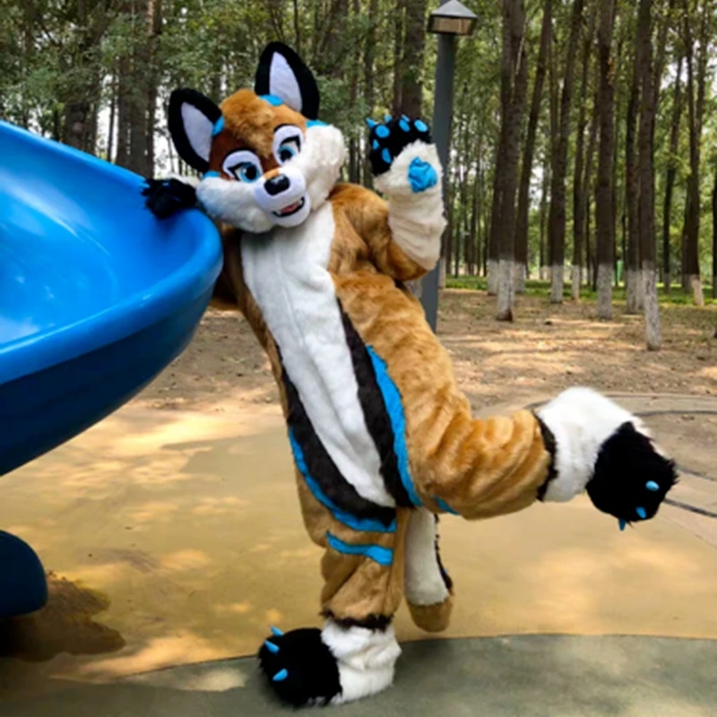 2024 New Adult Husky Dog Fox Fursuit Mascot Costumes high quality Cartoon Character Outfit Suit Carnival Adults Size Halloween Christmas Party Carniva