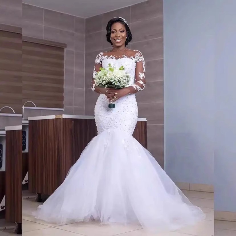 Sexy Long Sleeves Mermaid Wedding Dresses Lace D Applique Sweep Train Back See Through Custom Made Bridal Gowns Bridal Gowns Court Train Tulle Skirt R