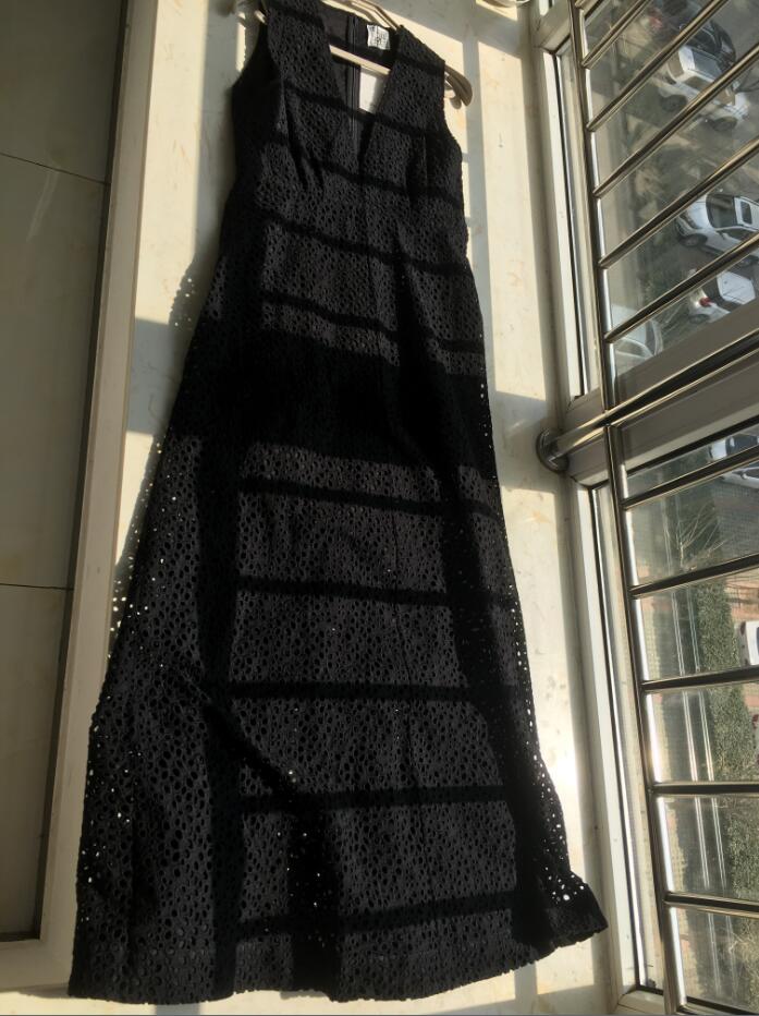 2024 Spring/Summer New Totem Feng Shui Dissolved Flower Embroidery Basic V-neck Hollow Versatile Dress