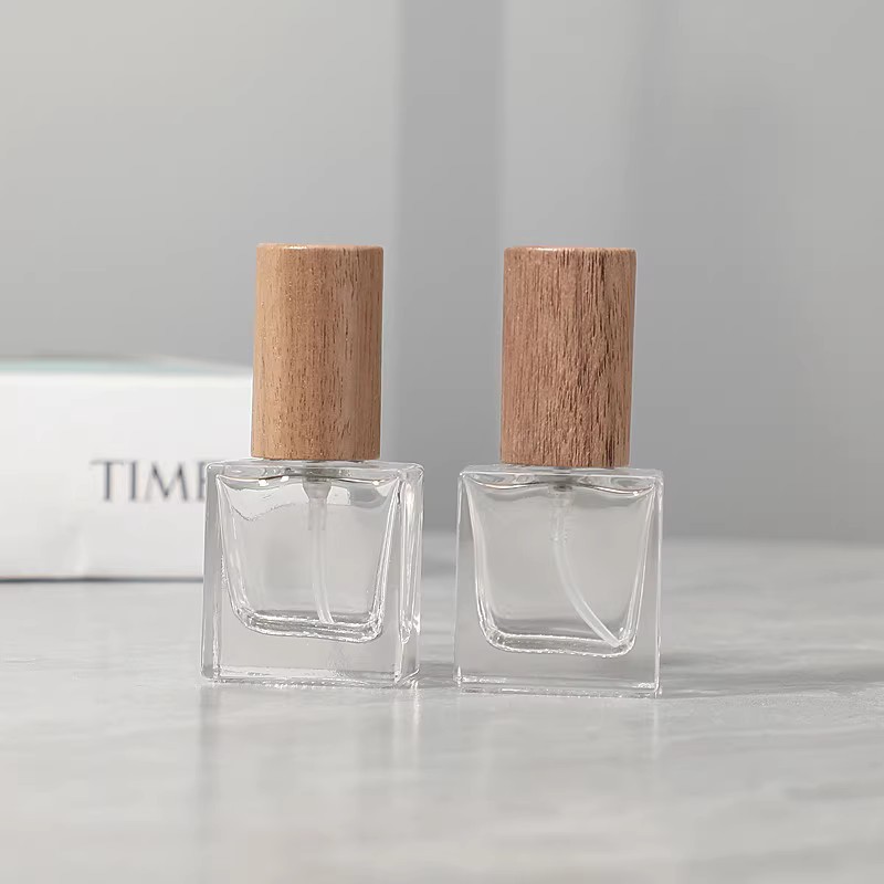 10ml Square Glass Spray Dispenser Cosmetic Packaging Empty Bottle Liquid Pressing Sprinkler Perfume Bottle