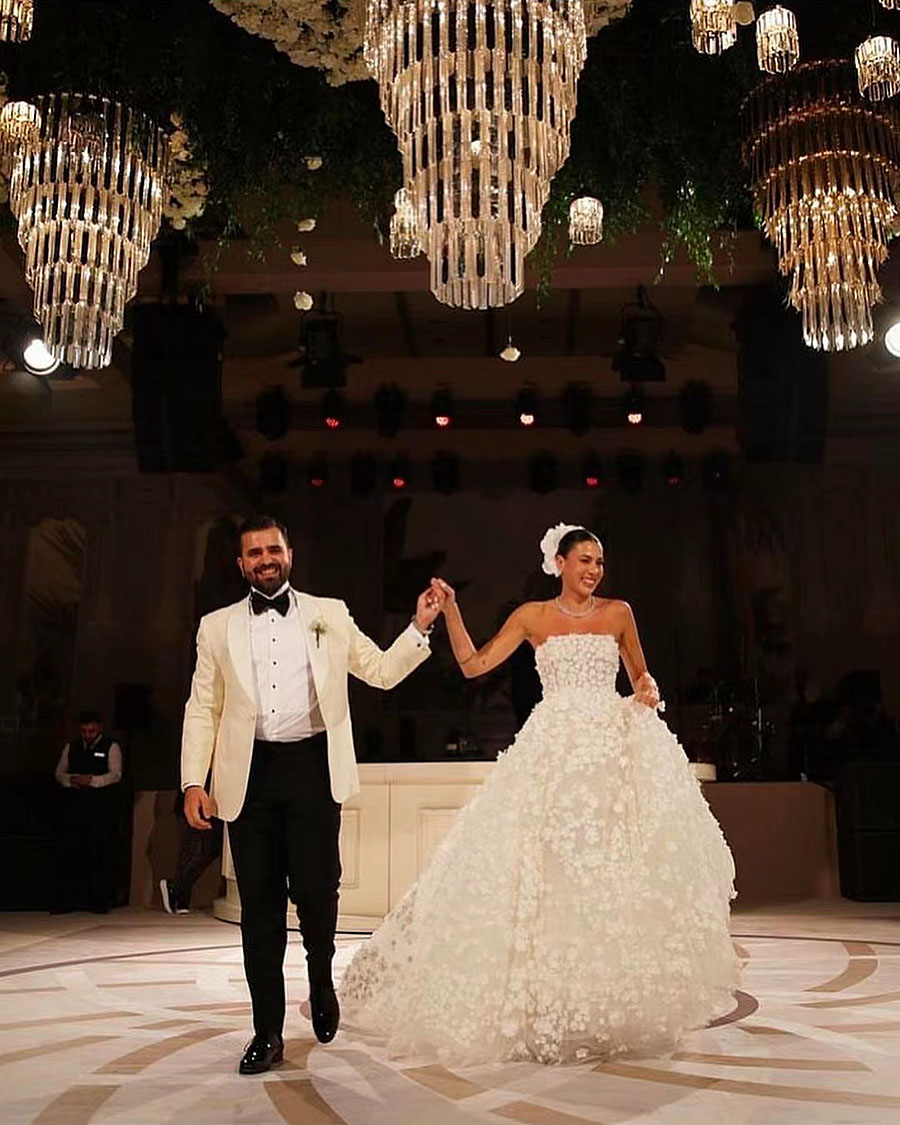 Strapless 3D Exauisite Lace Flowers A Line Wedding Dresses Backless Beach Bride Dress Custom Made Vestido De Novia 2024 326