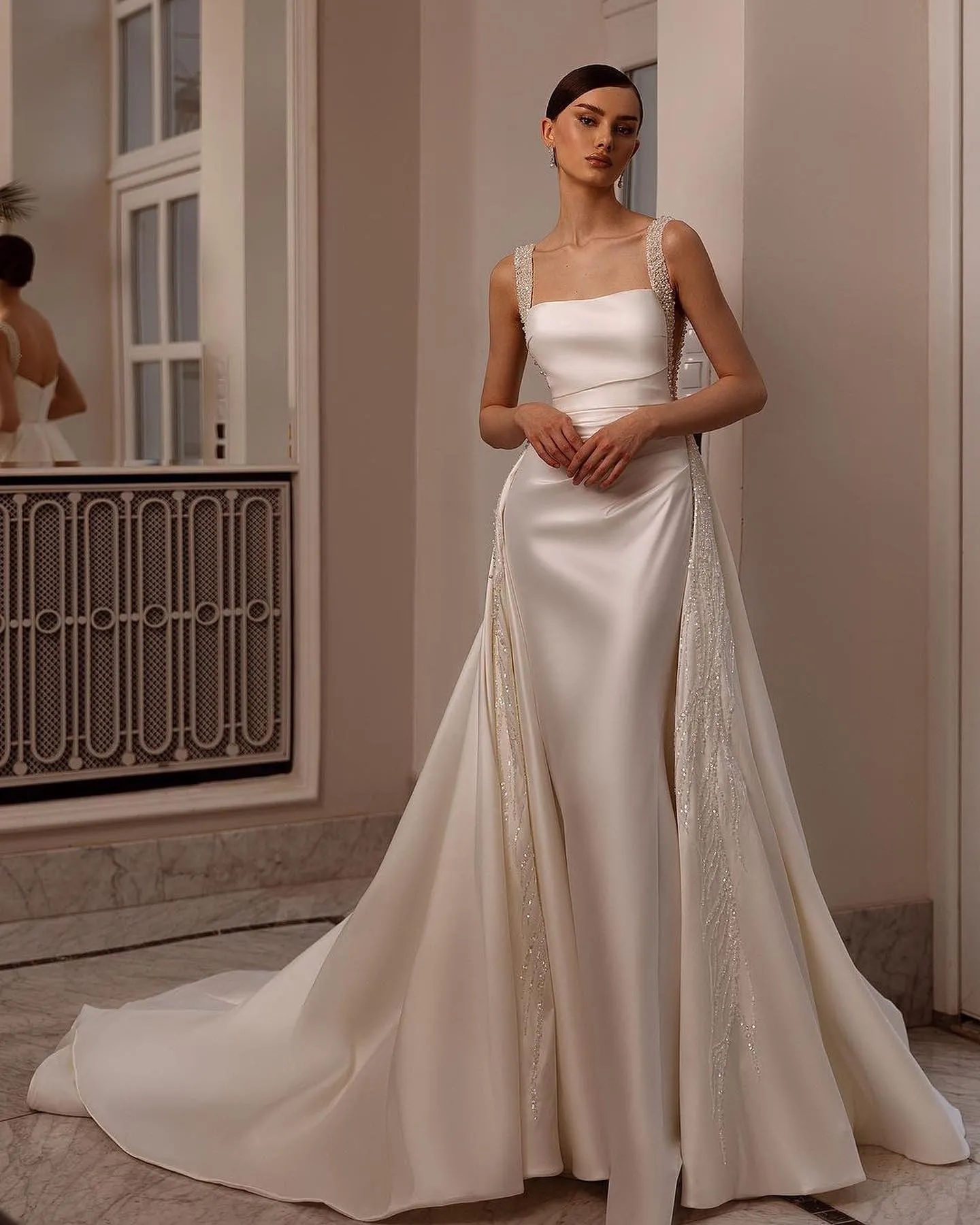 Mermaid Dresses Glamorous Overskirts Pearls Beads Straps Satin Wedding Dress Sweep Train Robe De Mariee Bridal Gowns YD