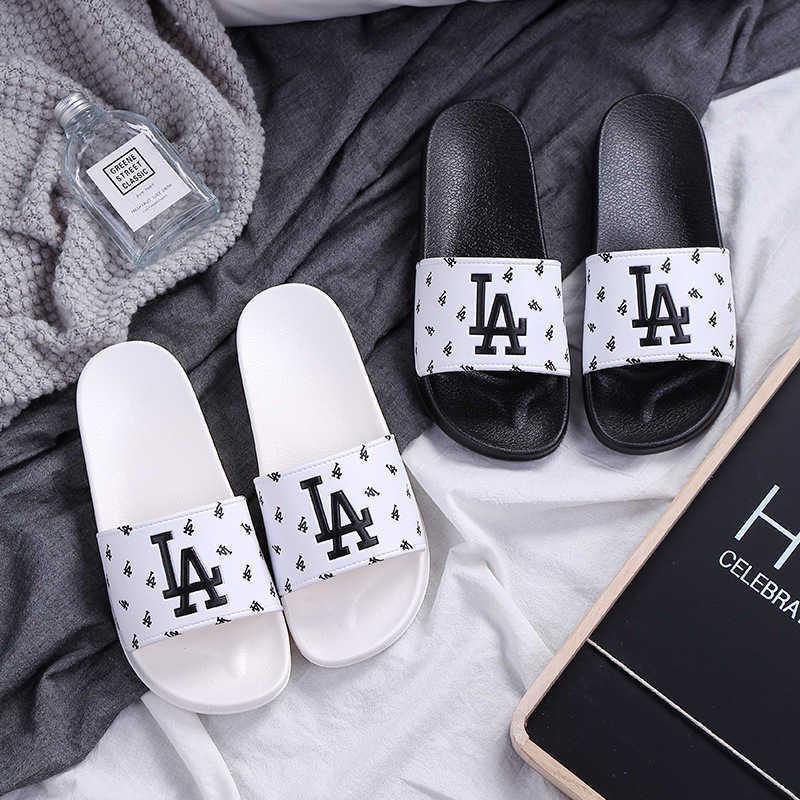 Slippers Slippers for women in summer household flat bottomed slippers for outdoor wear fashionable internet celebrity letters for couples one word sl