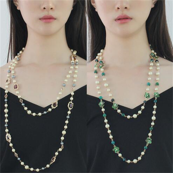 Vintage Pearl necklace Handmade glass turquoise long necklace for women Sweater chain small fragrance ornaments